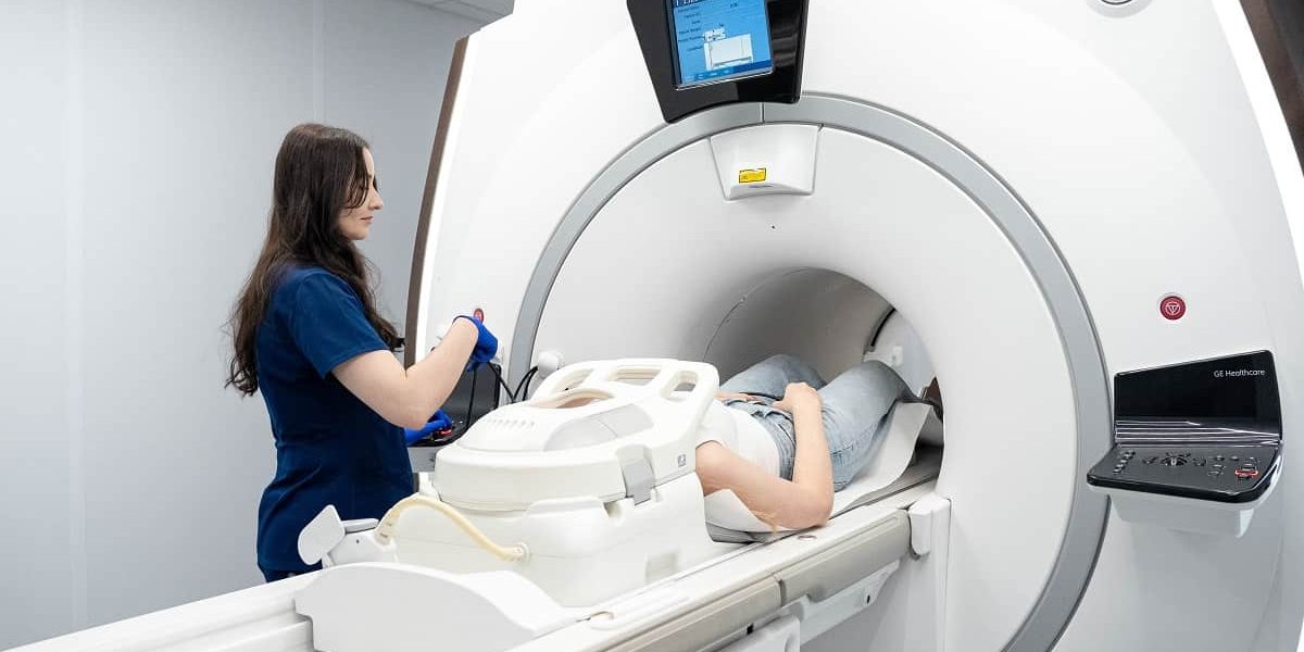 Rezonans magnetyczny głowy - CM Luxmed Lublin Rezonans magnetyczny głowy Lublin